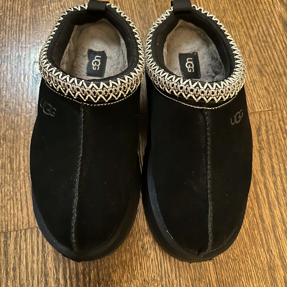 Ugg Tazz platform slipper